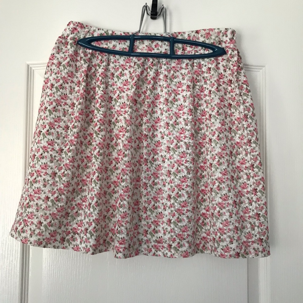 Floral mini skirt